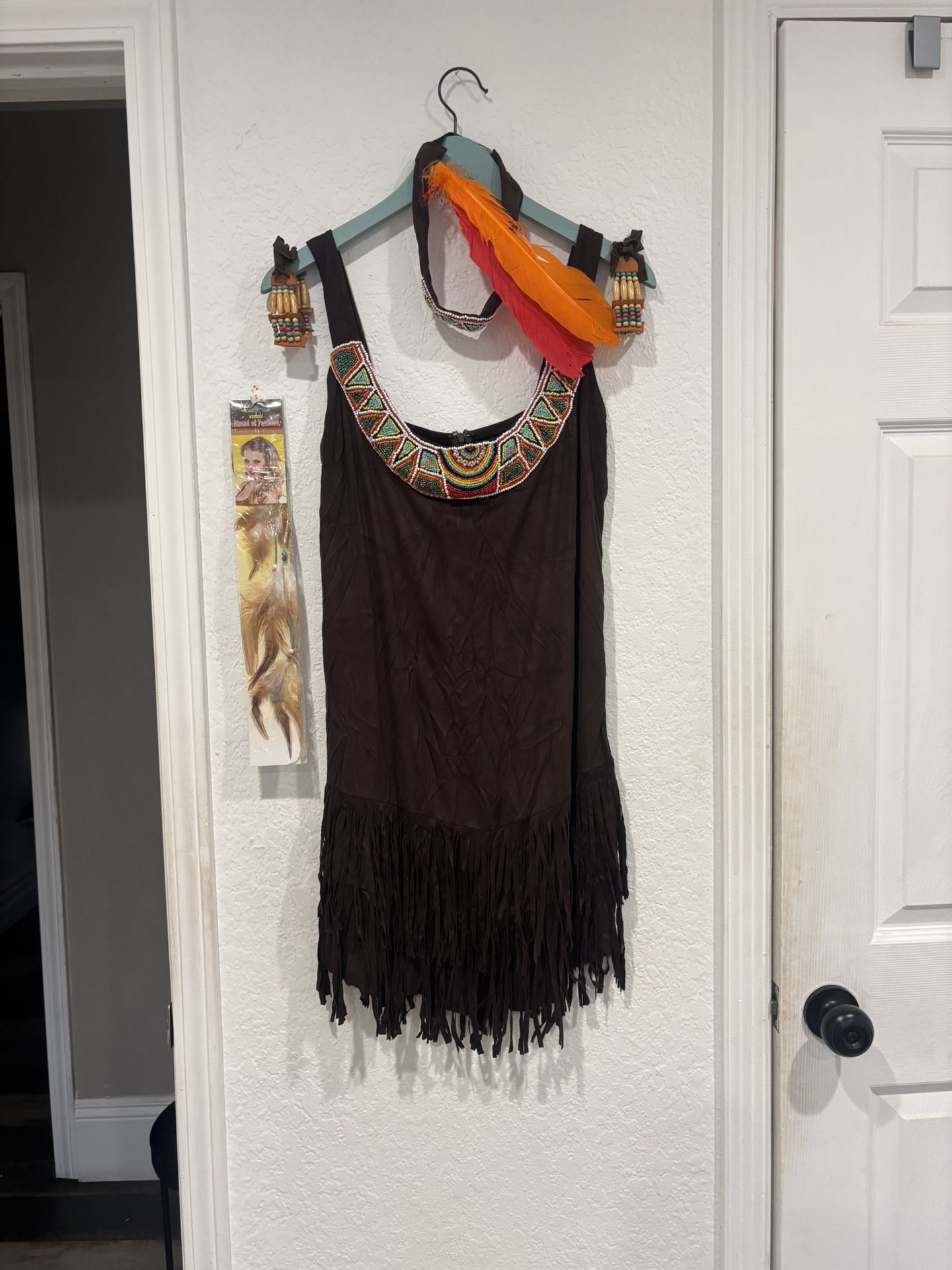 POCCAHOTTIE Costume Size L