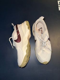 Nike Tech 7900 sneaker
