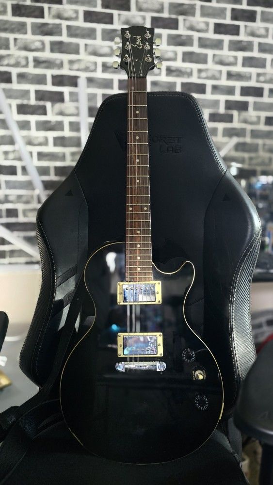 Epoch GIBSON MID- Entry GUITAR