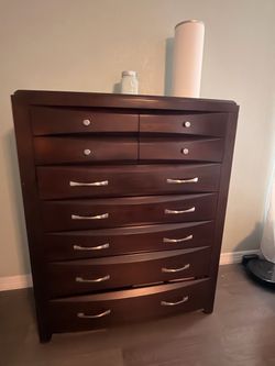 Chest Drawers - Furniture Row