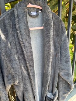 Shower, Robe  like New