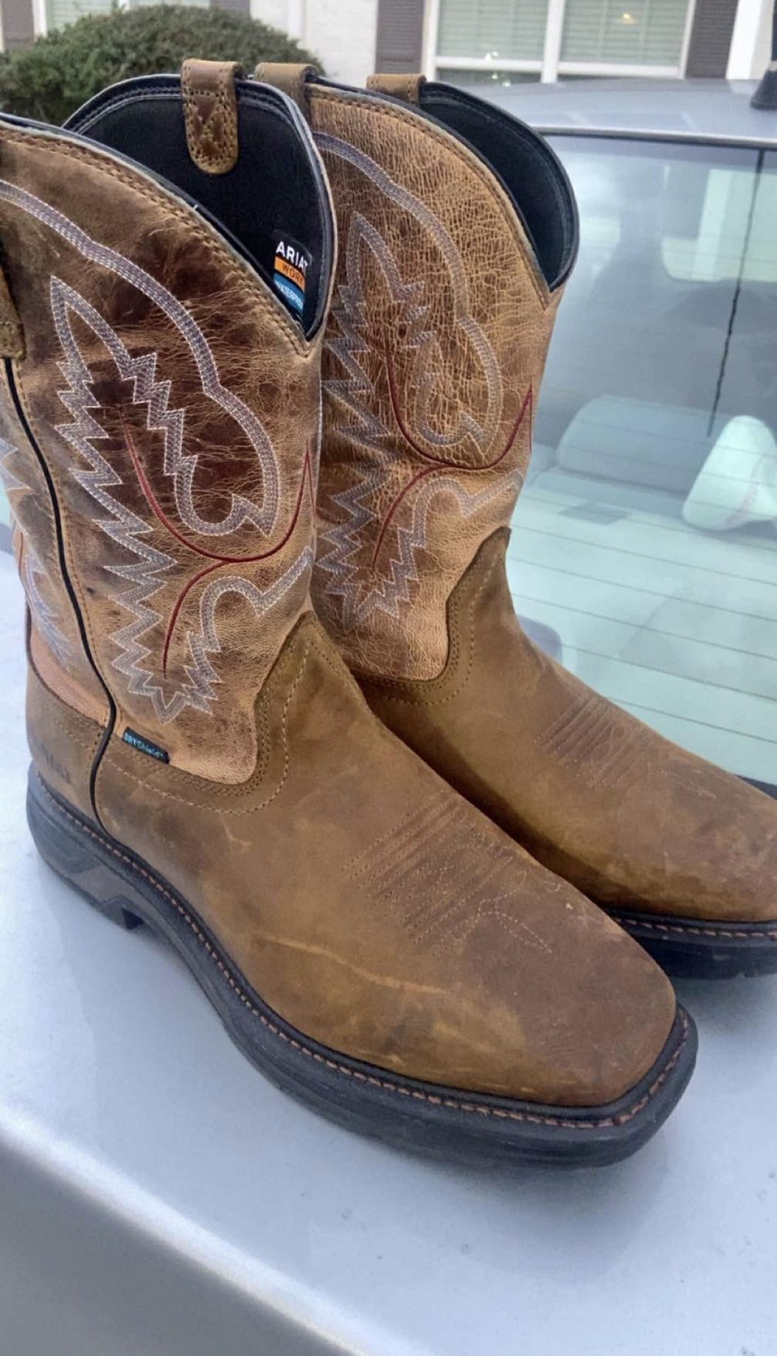 ARIAT WORK BOOTS BRAND NEW!!!!!