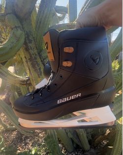 Eddie Bauer Women's Ice Skates - Size 10. New w/tags