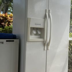 Whirpool Fridge And Dishwasher 