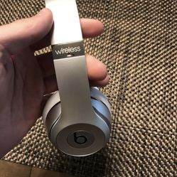 Beats Solo Wireless 3