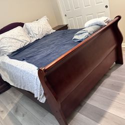 Cherrywood Sleigh queen Bedroom Set