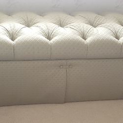 Thomasville Ottoman & Storage 