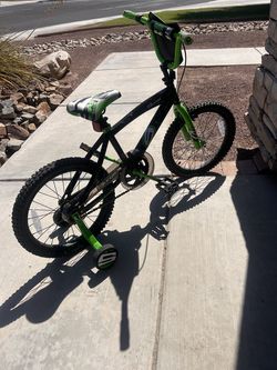Bicycle - Dynacraft Kids bicycle