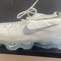 woman’s nike shoes