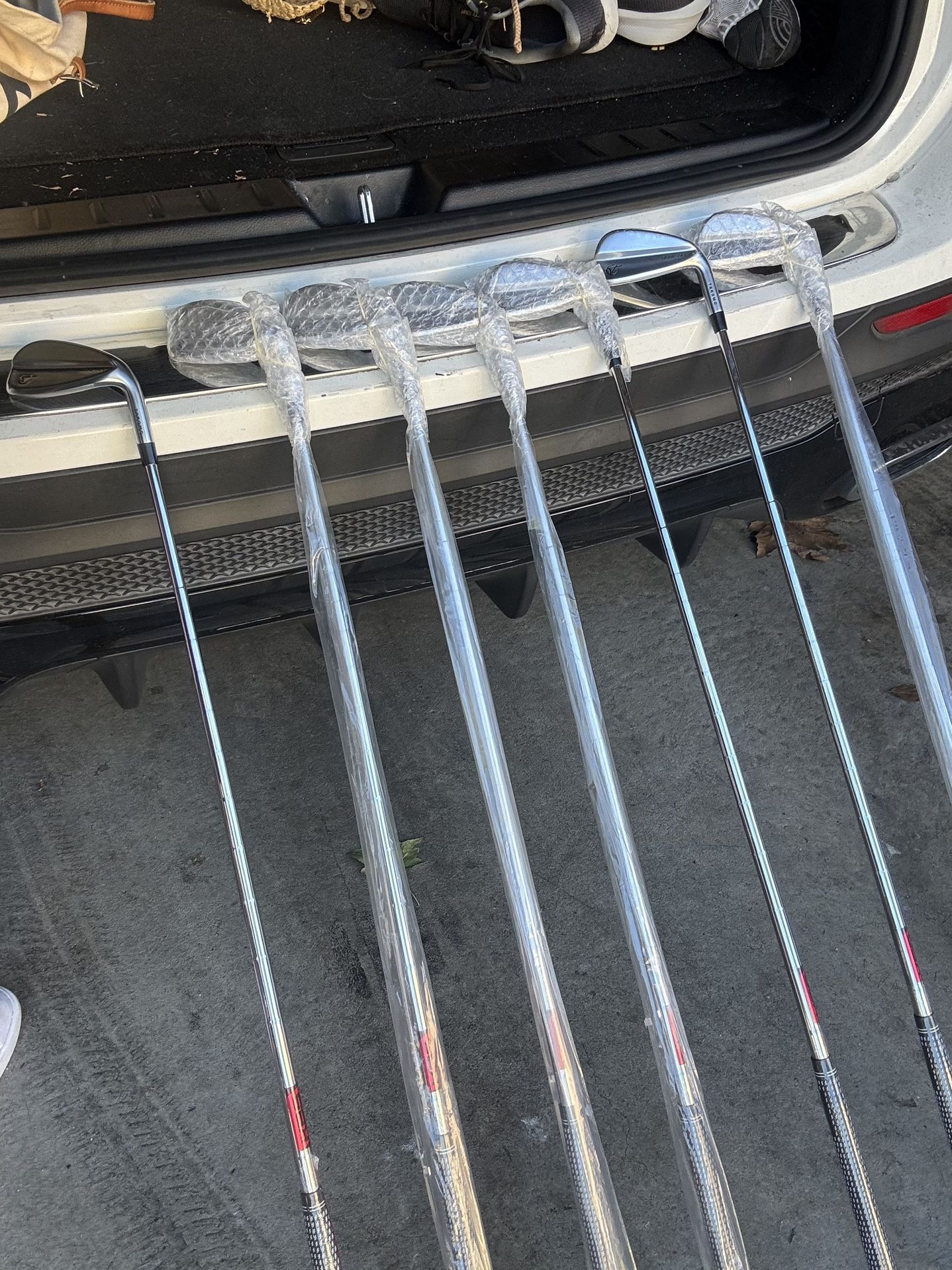 BRAND NEW! Takomo 101 KBS Tour Regular Flex Golf Club Iron set, 4-PW, Right-Handed