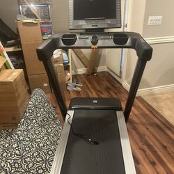 Life smart TM4500 Treadmill Like Now Only $300