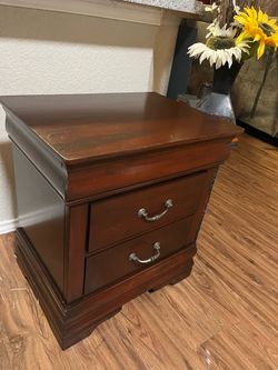 NIGHTSTAND $50
