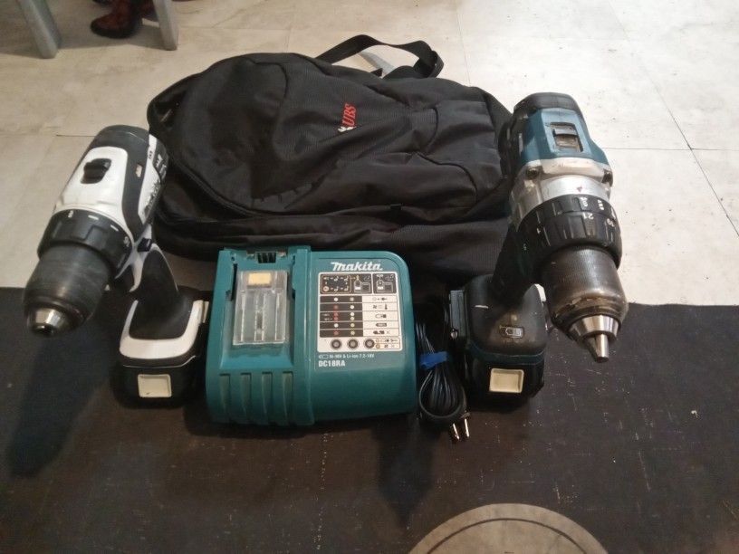 Makita 2 drills And Charger batteries 