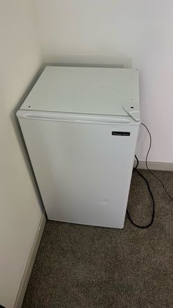 Magic Chef Mini Fridge