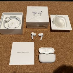 Apple AirPods Pro 1 with Wireless Charging Case MWP22AM/A