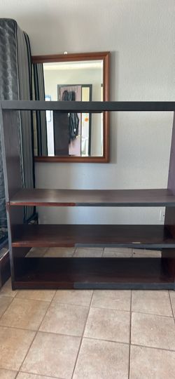 Entertainment center