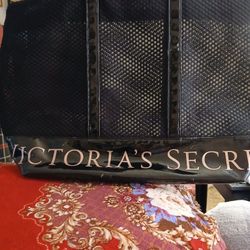Huge Victoria Secret BAG 15.00