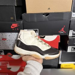 Jordan Neapolitan 11s size 6W VNDS 