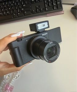 Sony ZV-1 Like new + box/accessories