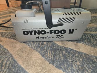 American DJ DYNO-FOG II Professional Fog Machine w/ foot pedal remote