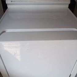 Electric Maytag Dryer Works Well Delivery Is Available 