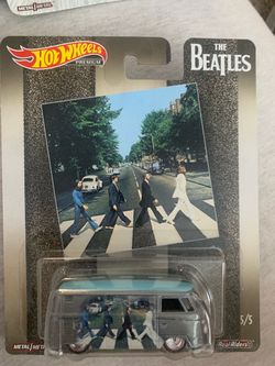 Hot Wheels Premium The Beatles Abbey Road VW Bus 5/5