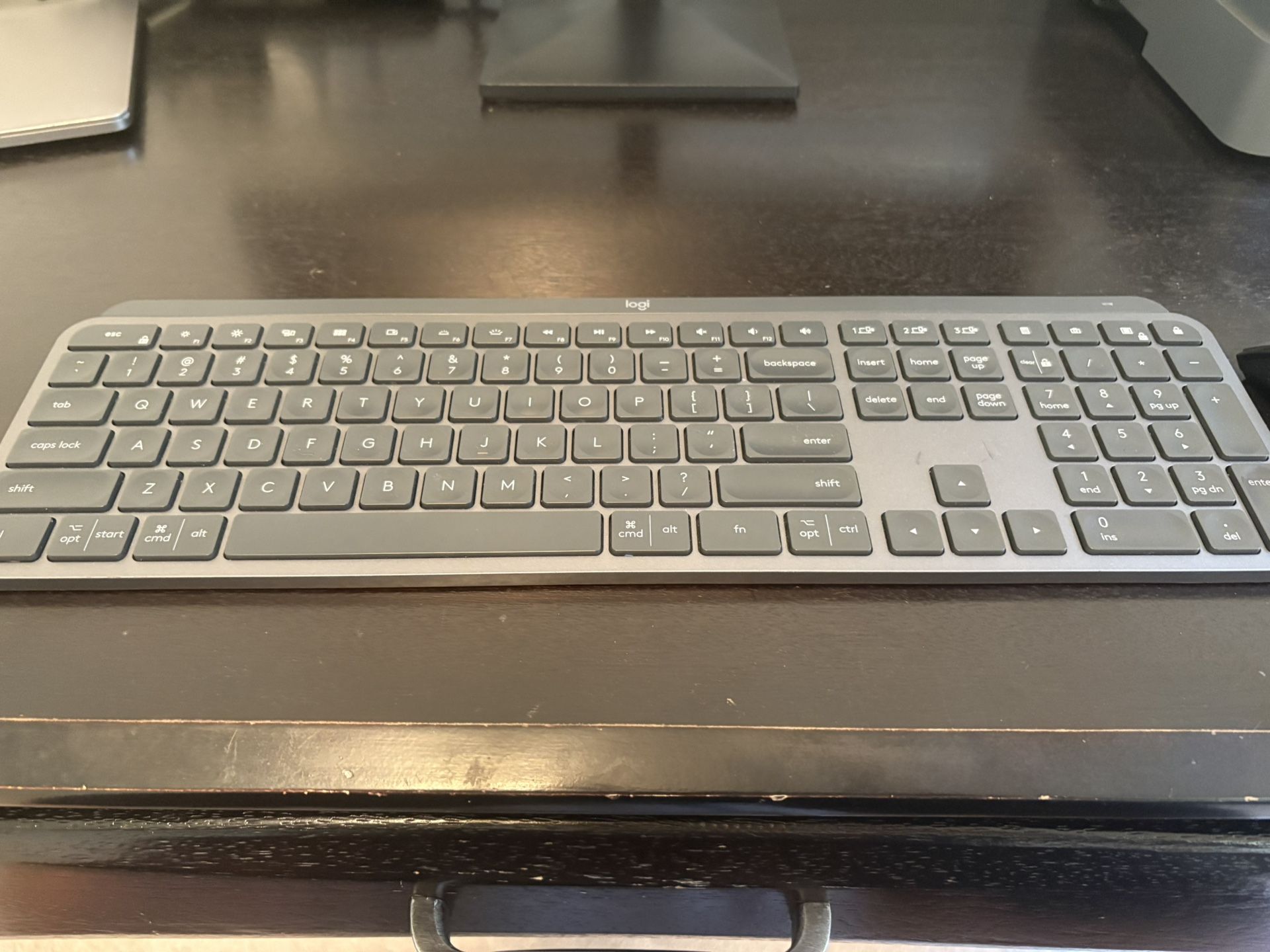 Logo Wireless Keyboard