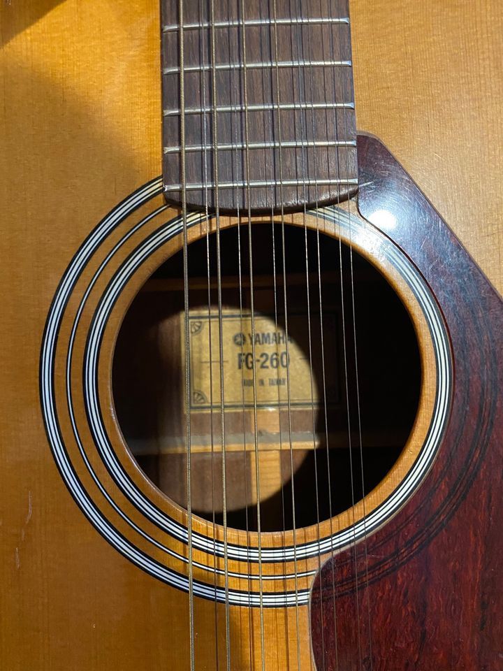 Yamaha fg 260 deals