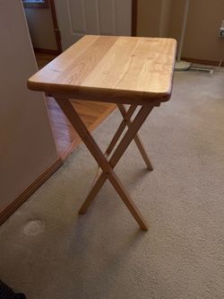 Set of two tv tables
