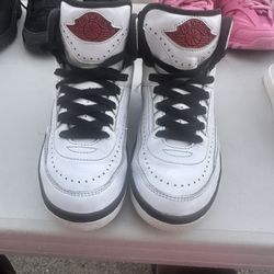 Jordan Retro 2s