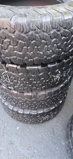 4 tires LT265/70r17 bfgoodrich all terrain ko2