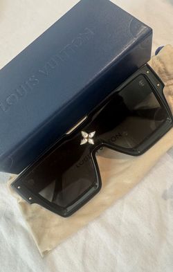 LV glasses