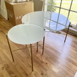 Article. “Silicus” Side Table