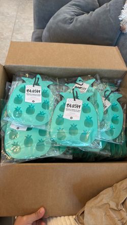 Set of 40 Silicone Pineapple Ice Molds - BLUSH Brand