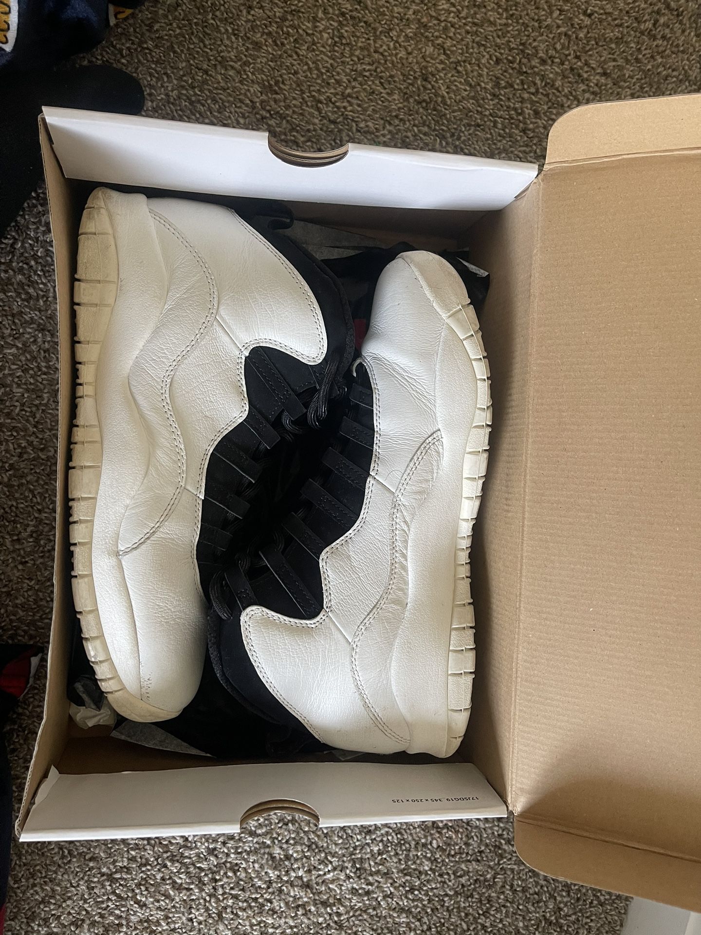Jordan 10 Retro Tuxedo
