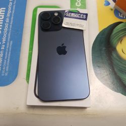 iPhone 15 Pro Max  Unlocked 