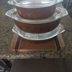 Vintage Pyrex Early American Brown And Gold Set Of Three With Lids