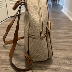 Michael Kors Backpack for Sale in Spokane, WA - OfferUp