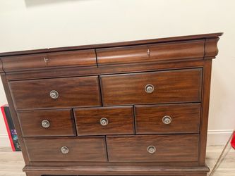 Rooms to go bed frame set