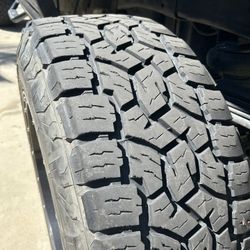 35x12.50 R20 Tires And 20x12 Wheels