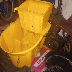 Rubbermaid Mop Bucket With Wringer