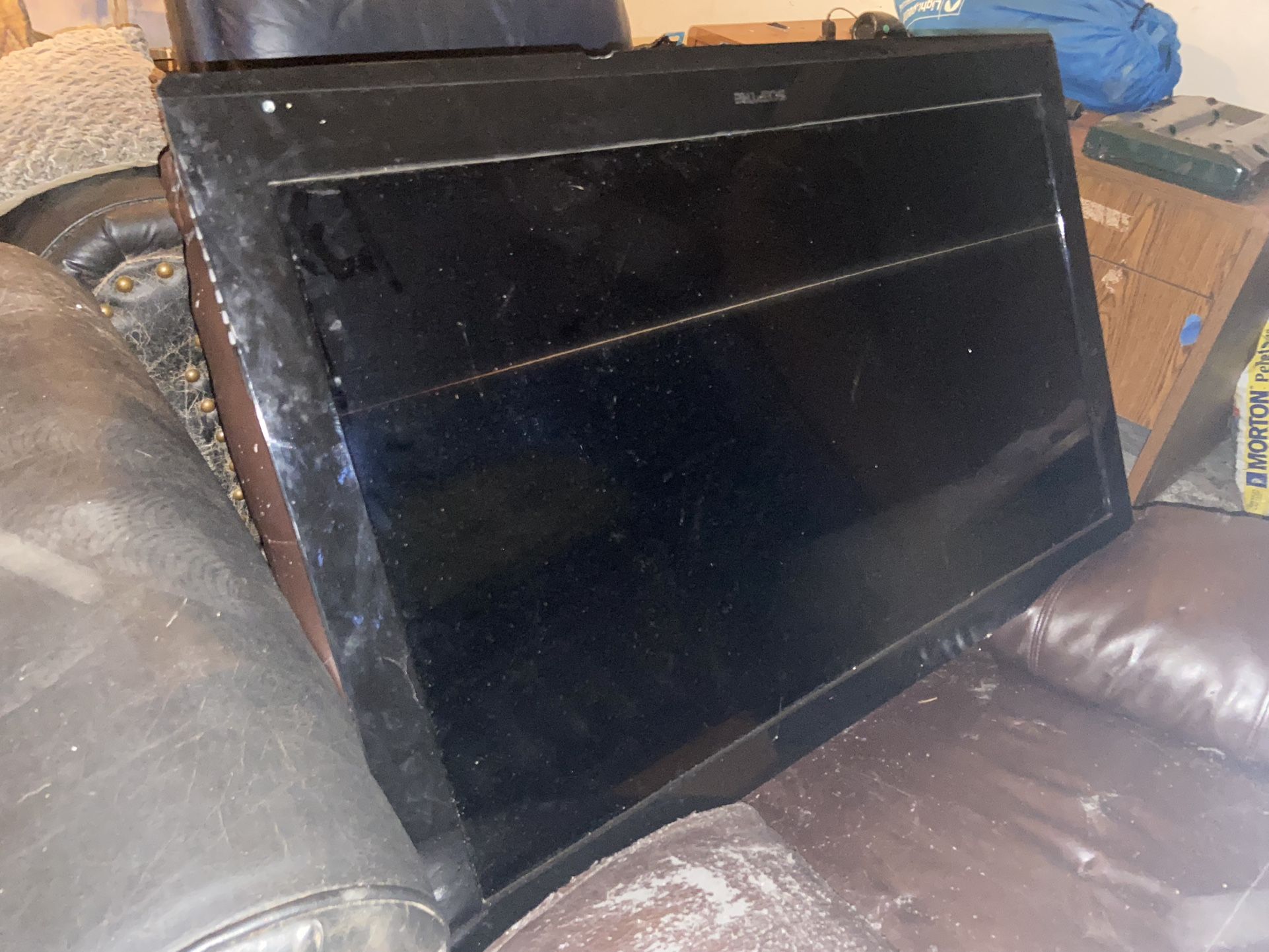 32” TV