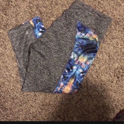 Small lularoe Work Out Capris