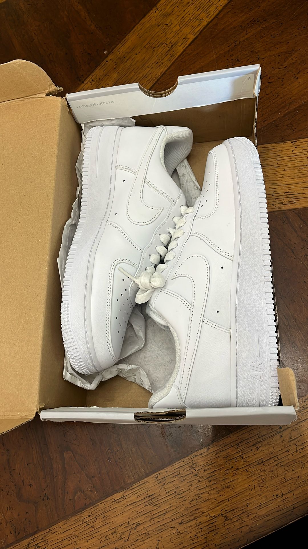 Women’s Nike Force 1 ‘07