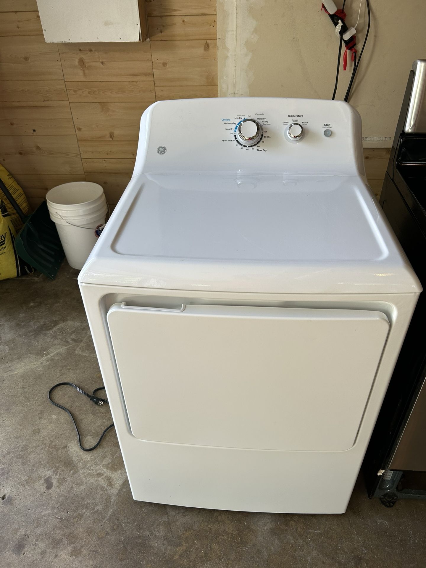 Gas Stove, Gas Dryer, And Microwave.