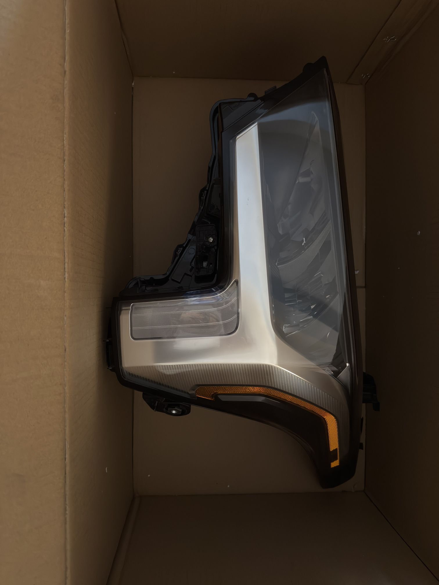 2023 Toyota Tundra Headlights 