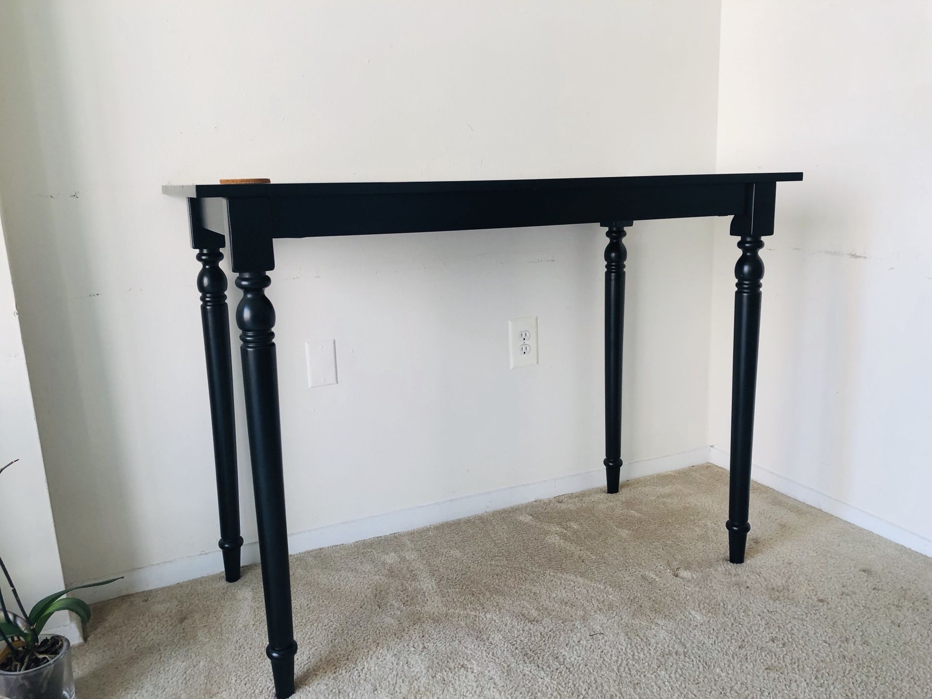 Counter-height Dining Table