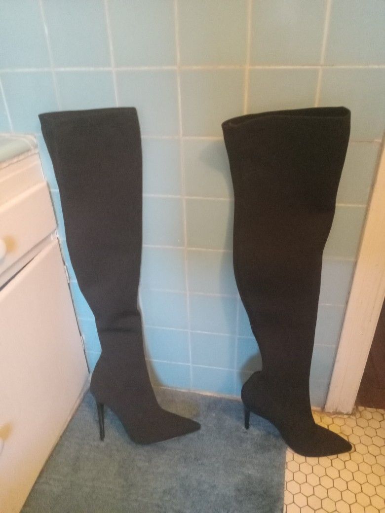 Kendall And Kylie Black Over The Knees High Heel Boots