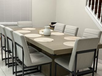 Ashley furniture Expandable dining table and chairs