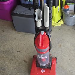Vacuum Dirt Devil 